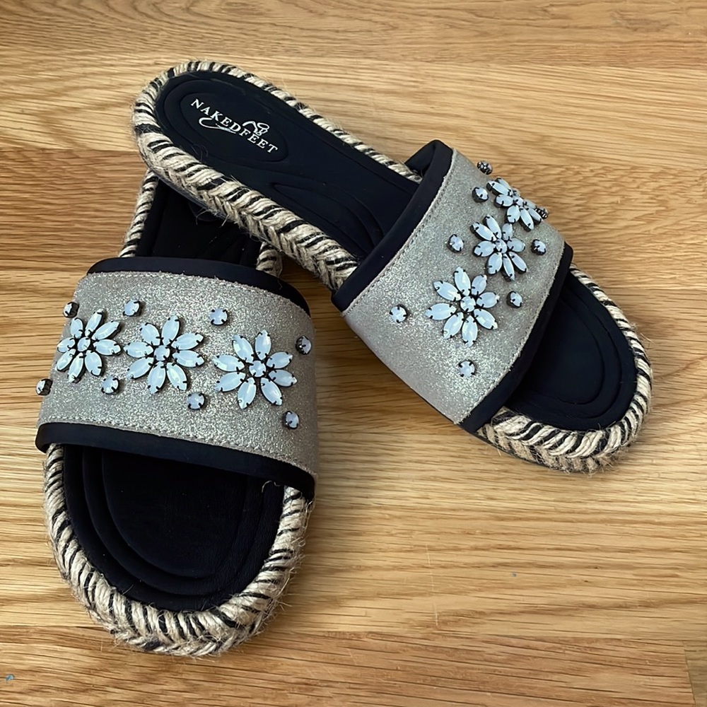 NAKED FEET KOYO ESPADRILLE Flat Slip on Gray and Silver Slides 7.5
